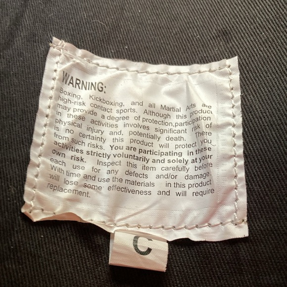 Title boxing shin guards - kids - Picture 3 of 4